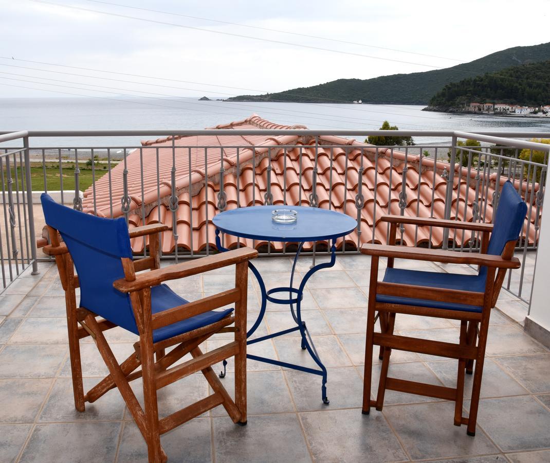 Avra Hotel Kyparission Luaran gambar
