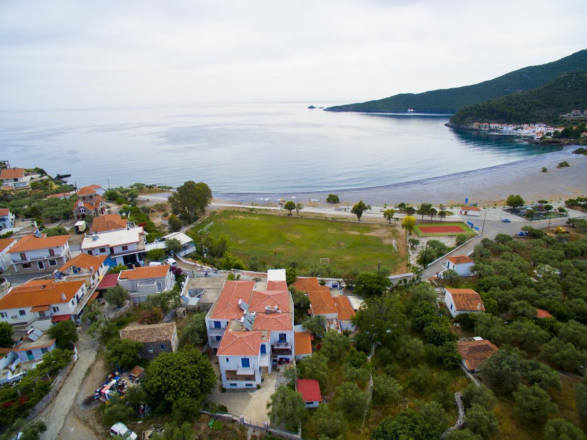 Avra Hotel Kyparission Luaran gambar